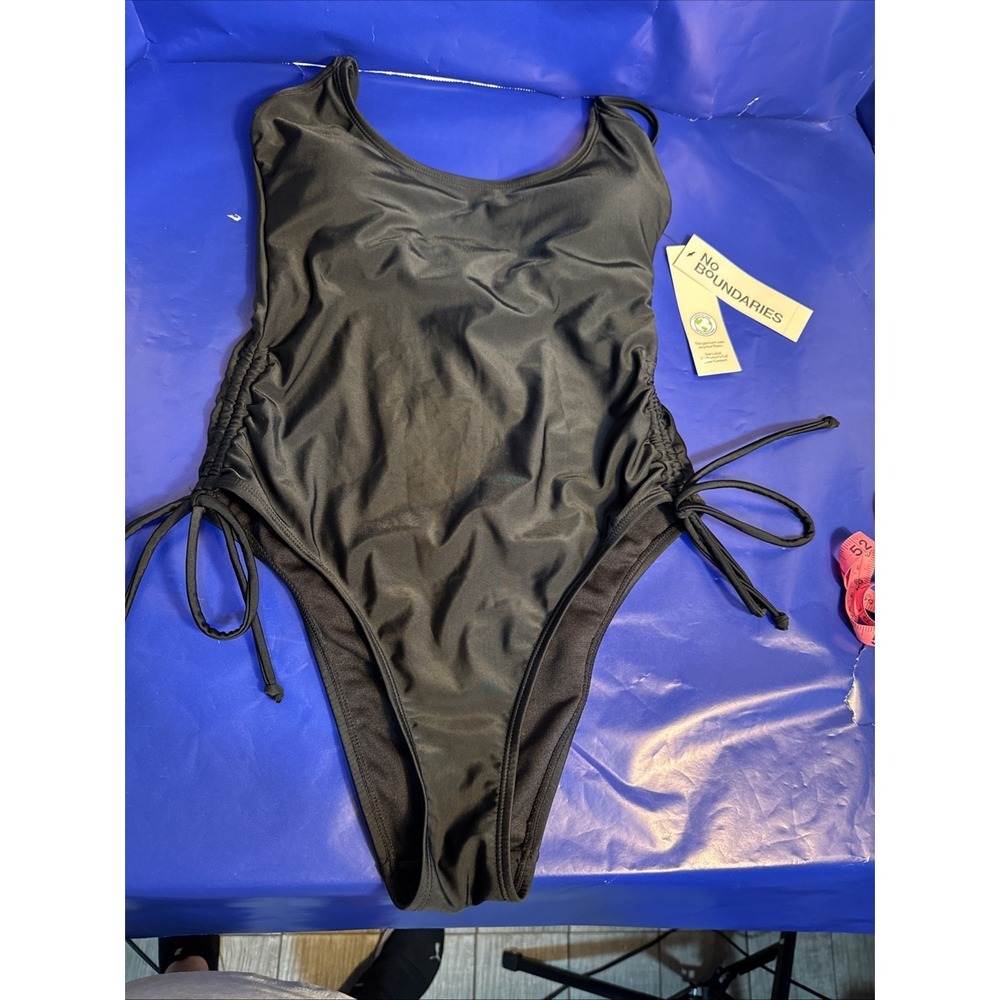 NWT No‎ Boundaries Women s One Piece Swimsuit Black XS Ruched Side Tie Cheeky